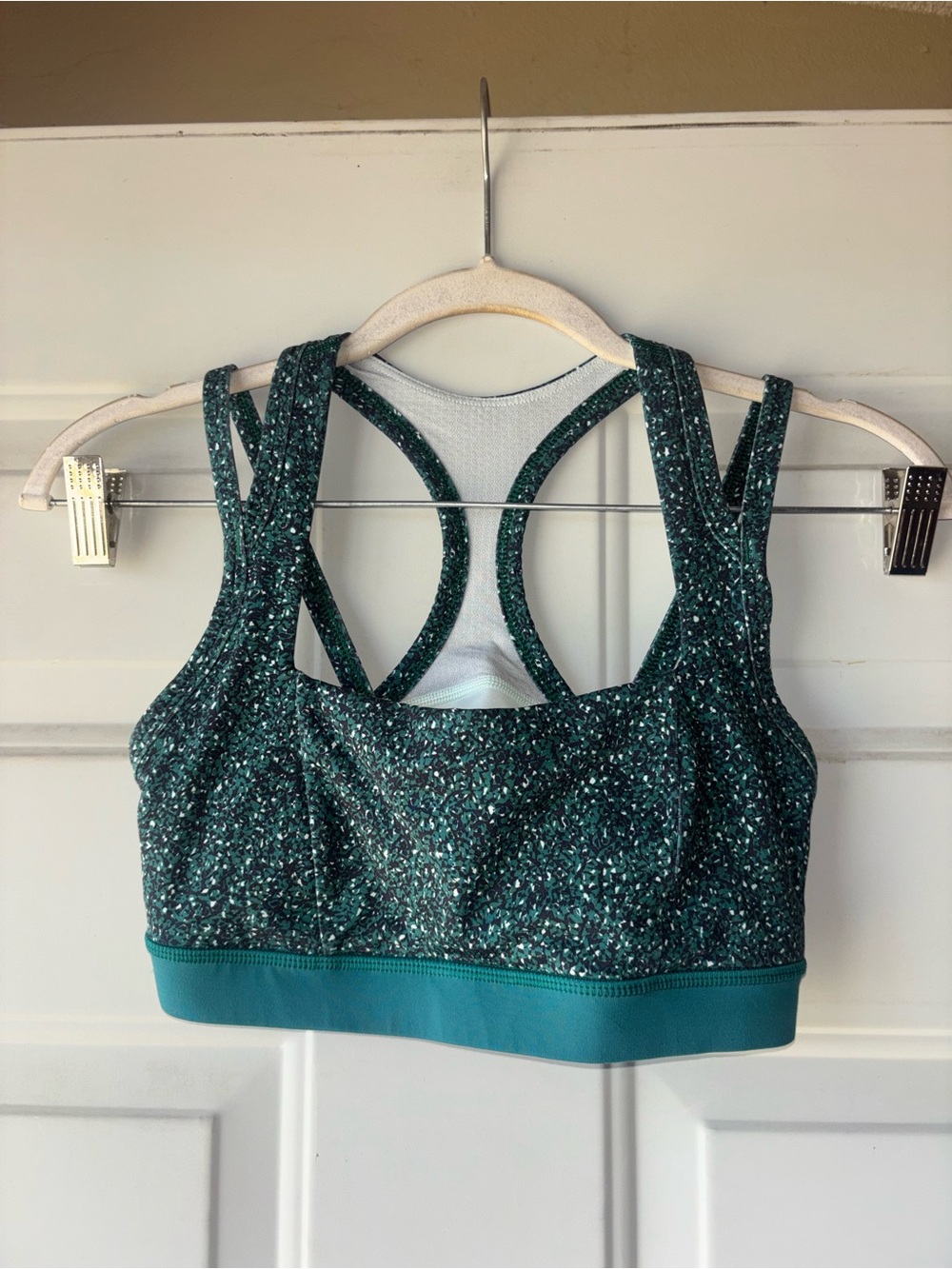 Lululemon green strappy sports bra size XS/S